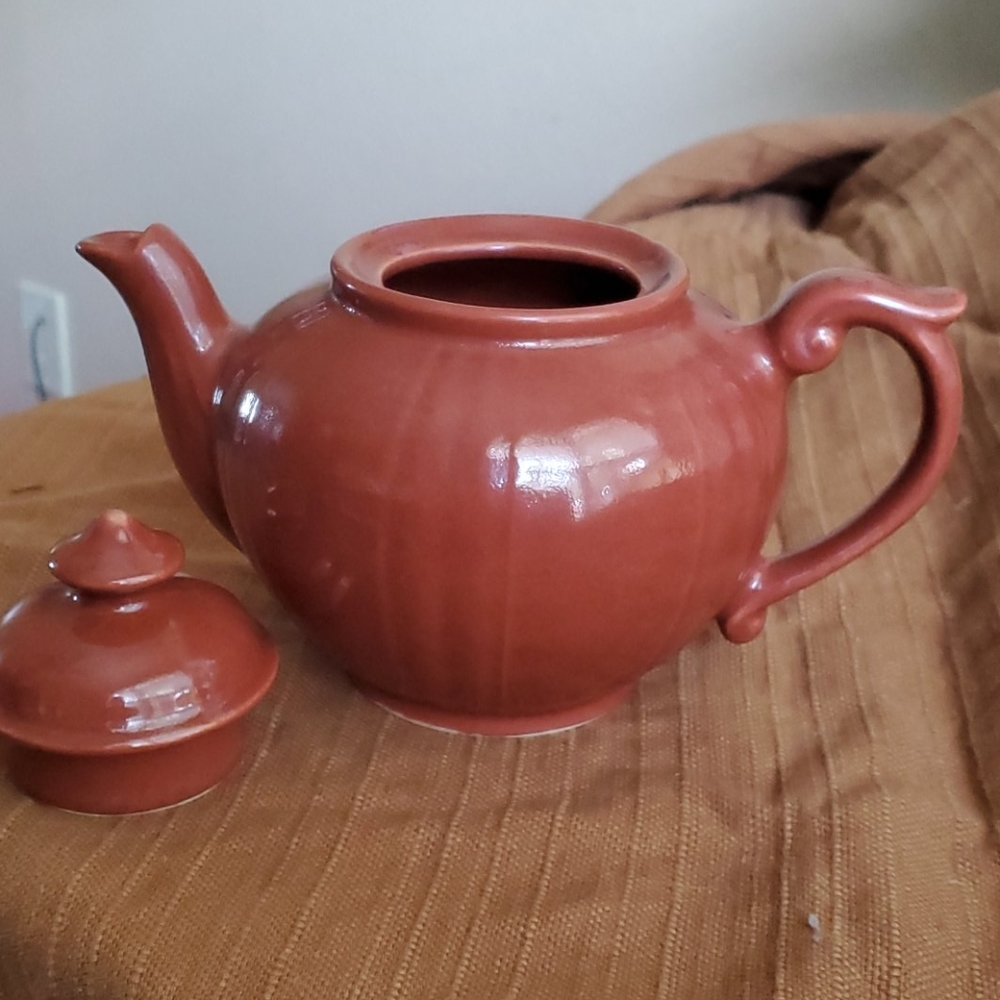 Dalton tea pot